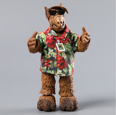 Фигурка ALF подвижная 15 см / Коллекционная игрушка Альф из сериала / NECA Action Figure Alien Life Form / фигурка с аксессуарами - камера, телефон, сумка, очки
