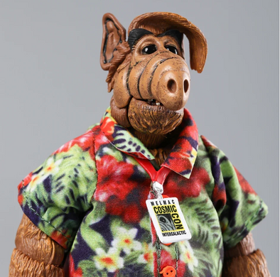 Фигурка ALF подвижная 15 см / Коллекционная игрушка Альф из сериала / NECA Action Figure Alien Life Form / фигурка с аксессуарами - камера, телефон, сумка, очки