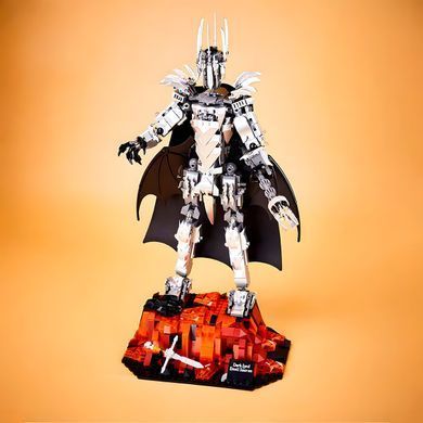 Конструктор Саурон з підсвіткою / Sauron Building Set LED &ndash; 3D фігура Лорда Темряви з фільму &laquo;Володар перснів&raquo;, колекційна модель 879 деталей, 42 см