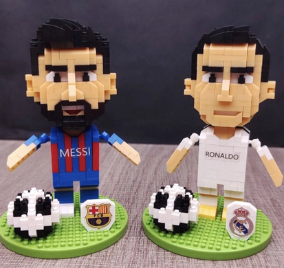 Конструктор 3D з мініблоків "Футболіст Кріштіану Роналду" (Cristiano Ronaldo), 402 деталі