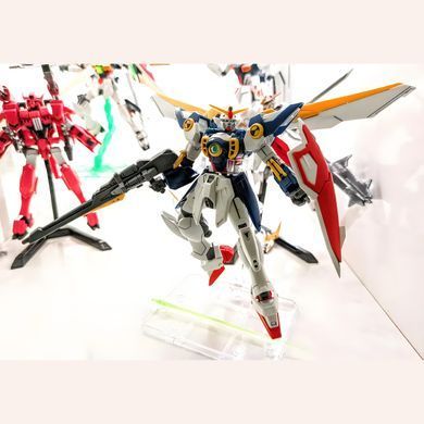 Фігурка-конструктор RG 1/144 Wing Gundam Zero EW (Real Grade) &ndash; Збірна модель робота