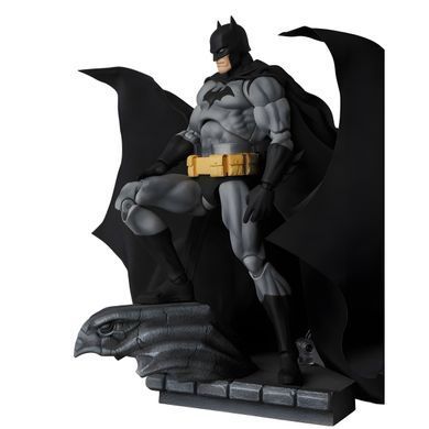 Колекційна фігурка Бетмен Batman DC Comics &mdash; екшн-фігура з аксесуарами та змінними руками, 16 см
