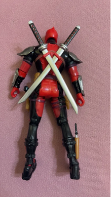 Фигурка Дедпул 18см коллекционная с набором аксессуаров action figures Deadpool 18cm collectible figurine with a set of accessories