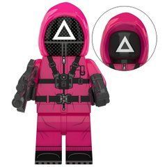 Мініфігурка Охоронець Маска Трикутник Гра в кальмара minifigure Guard Squid Game K2054
