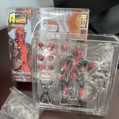 Фигурка Дэдпул 16см коллекционная с набором аксессуаров action figures Deadpool 16cm collectible figurine with a set of accessories