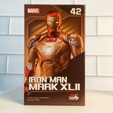 Коллекционная экшн-фигурка Железного Человека Марвел MARK XLII. Action Figure Marvel Iron Man Mark XLII