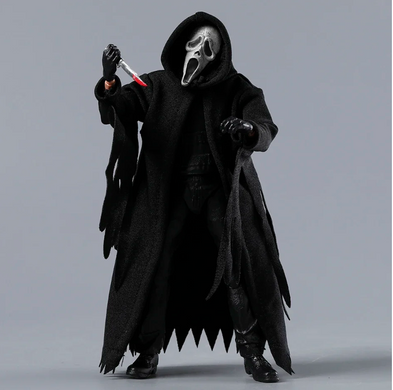 Коллекционная экшн-фигурка Призрачное Лицо из серии фильмов Крик Ghostface Scream Horror Action Figure в тканевом плаще с аксессуарами, 18 см