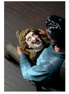Коллекционная фигурка Эш Уильямс Evil Dead 2 Зловещие мертвецы 2 (Ash Williams) с аксессуарами и сменными лицами, 18 см