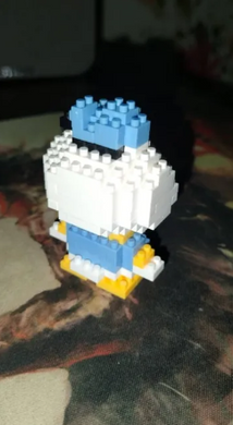 Конструктор фигурка Пиксели BRICKS Дональд Дак серия "Мультгерои" Donald Duck M3007